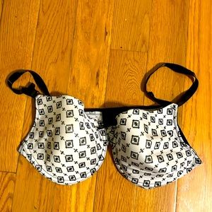 Jessica Simpson padded bra for women. Size 40D